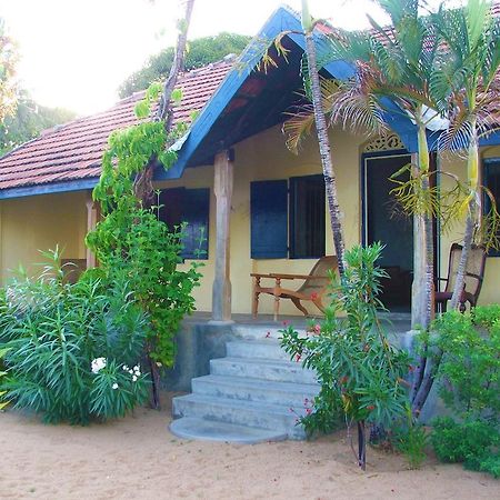 15Lmd Villa In Front Of The Lagoon Batticaloa ภายนอก รูปภาพ