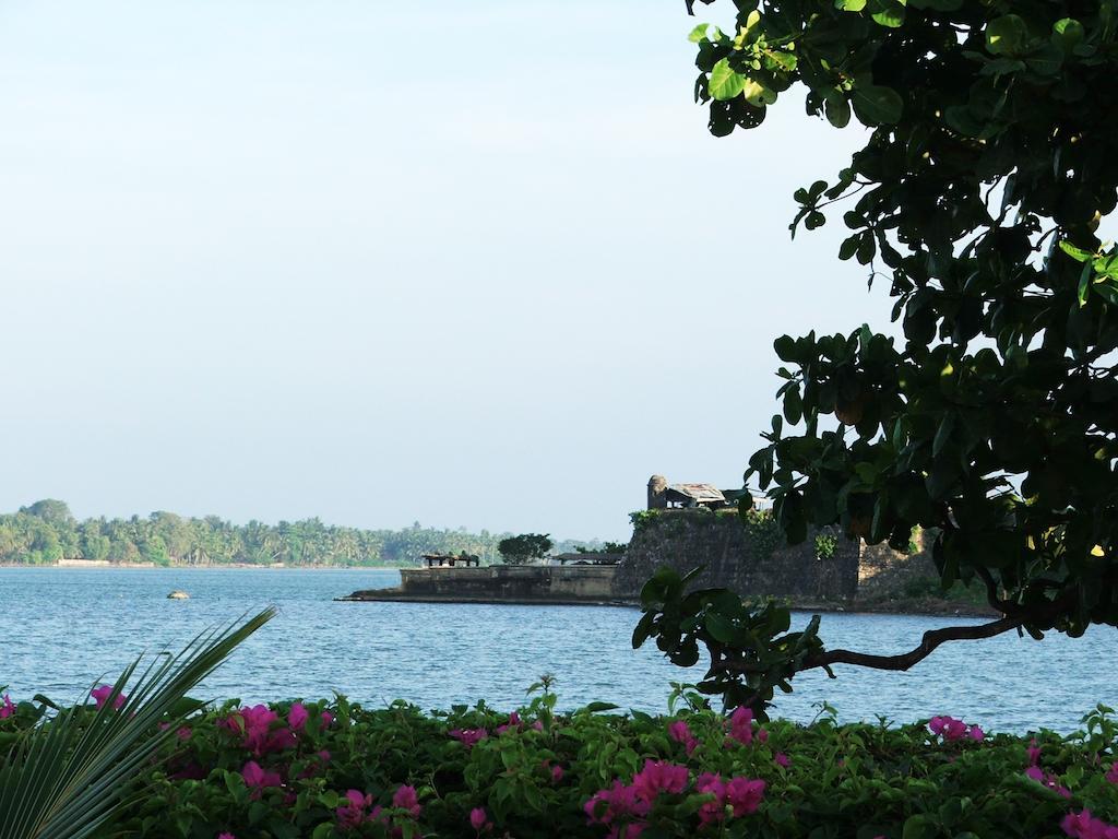 15Lmd Villa In Front Of The Lagoon Batticaloa ภายนอก รูปภาพ
