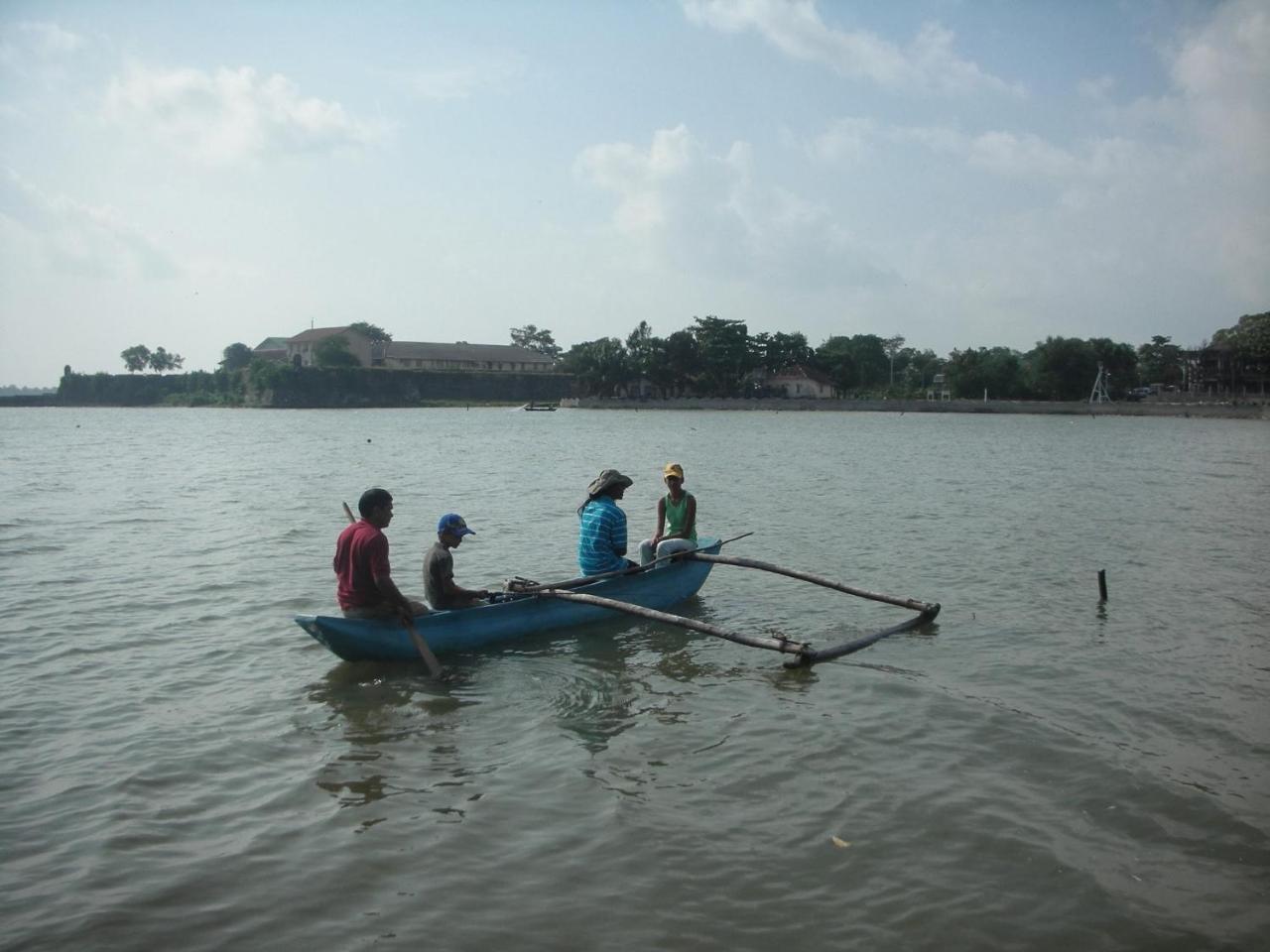 15Lmd Villa In Front Of The Lagoon Batticaloa ภายนอก รูปภาพ
